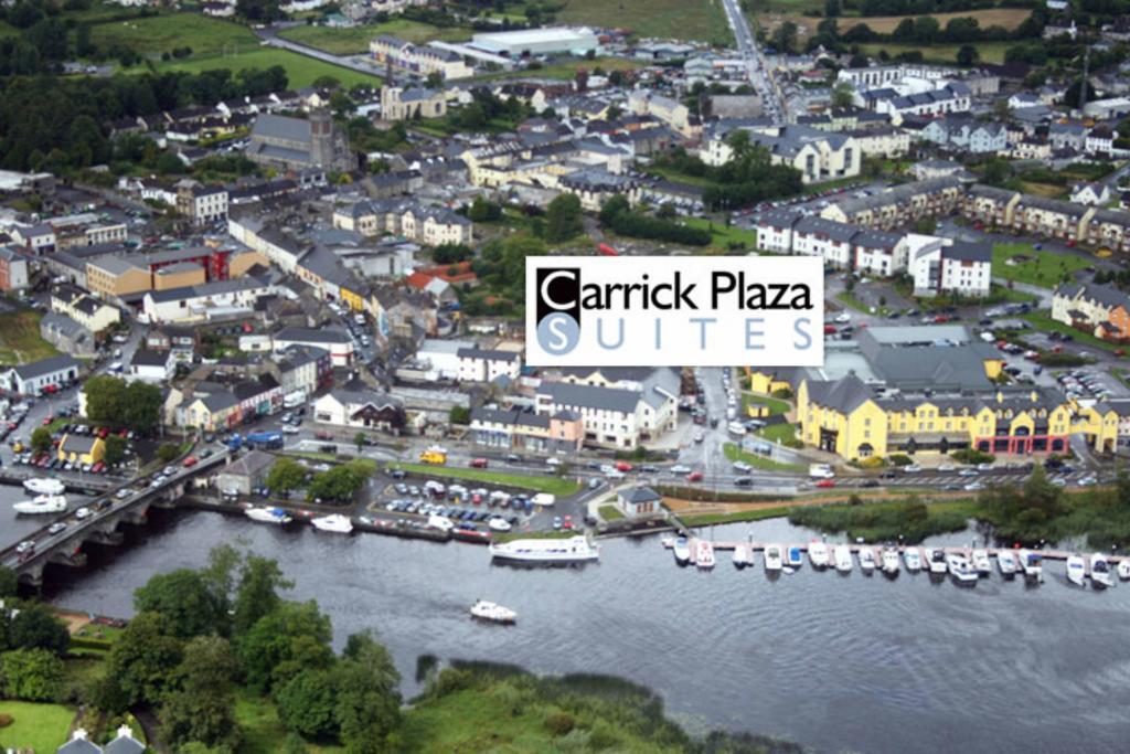 Carrick Plaza Suites And Apartments エクステリア 写真