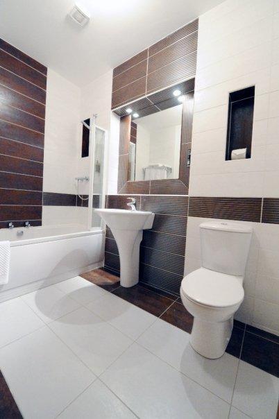 Carrick Plaza Suites And Apartments エクステリア 写真
